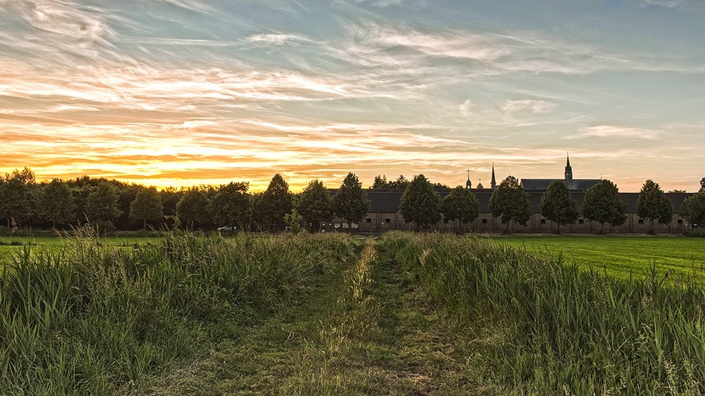 20150615_56 60.jpg - Zonsondergang aan de Achelse Kluis